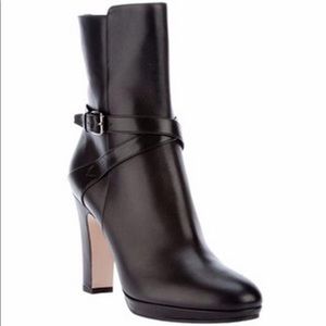 Maxmara black boots